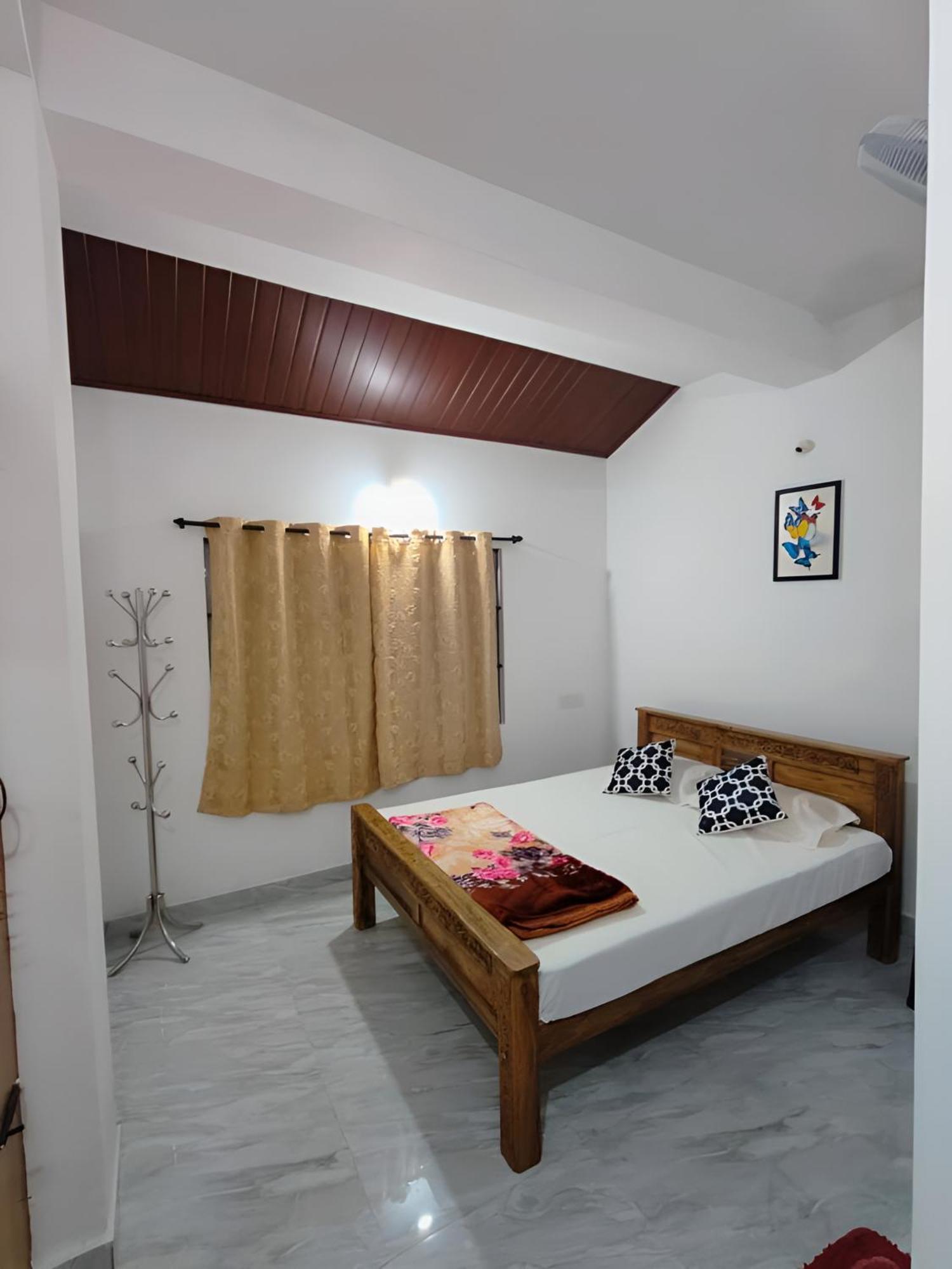 Cloudy Adobe Villa Madikeri Exterior foto